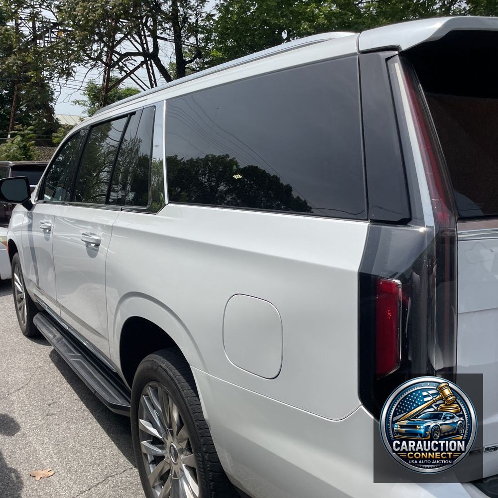 2022 Cadillac Escalade ESV Premium Luxury