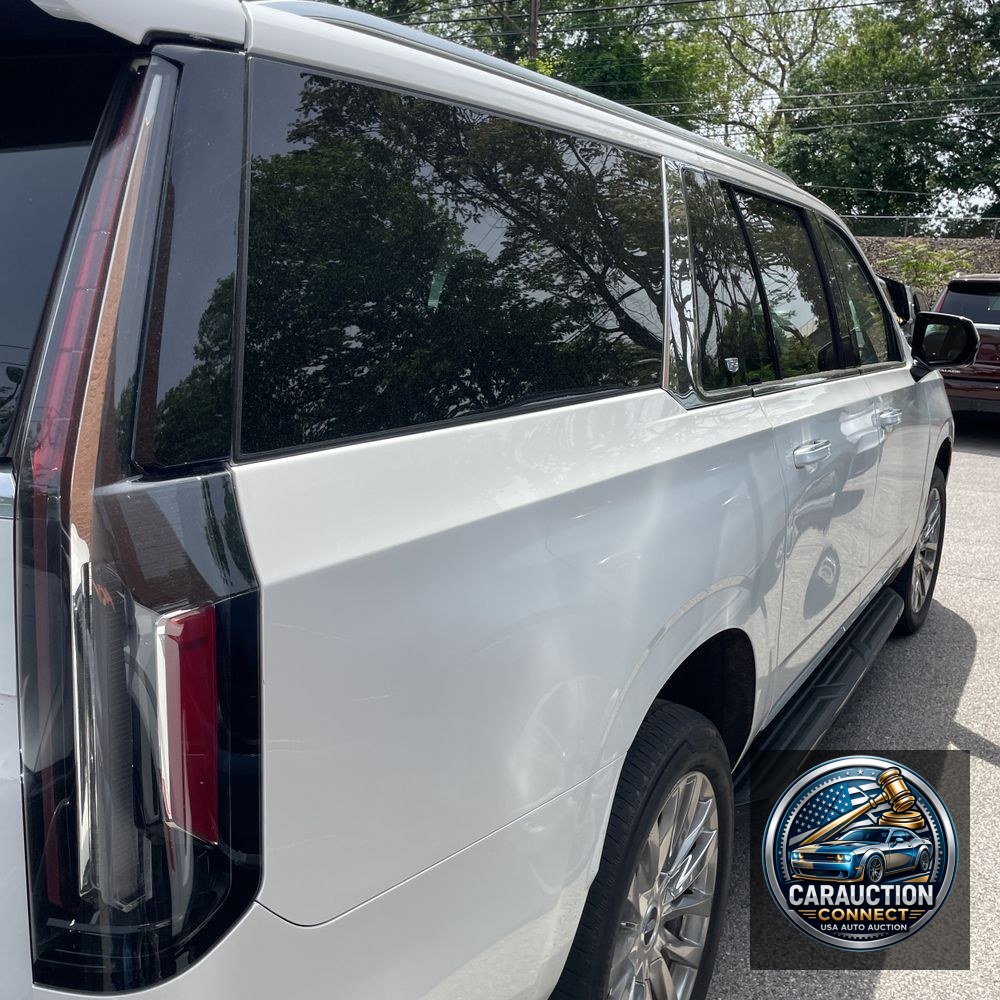 2022 Cadillac Escalade ESV Premium Luxury