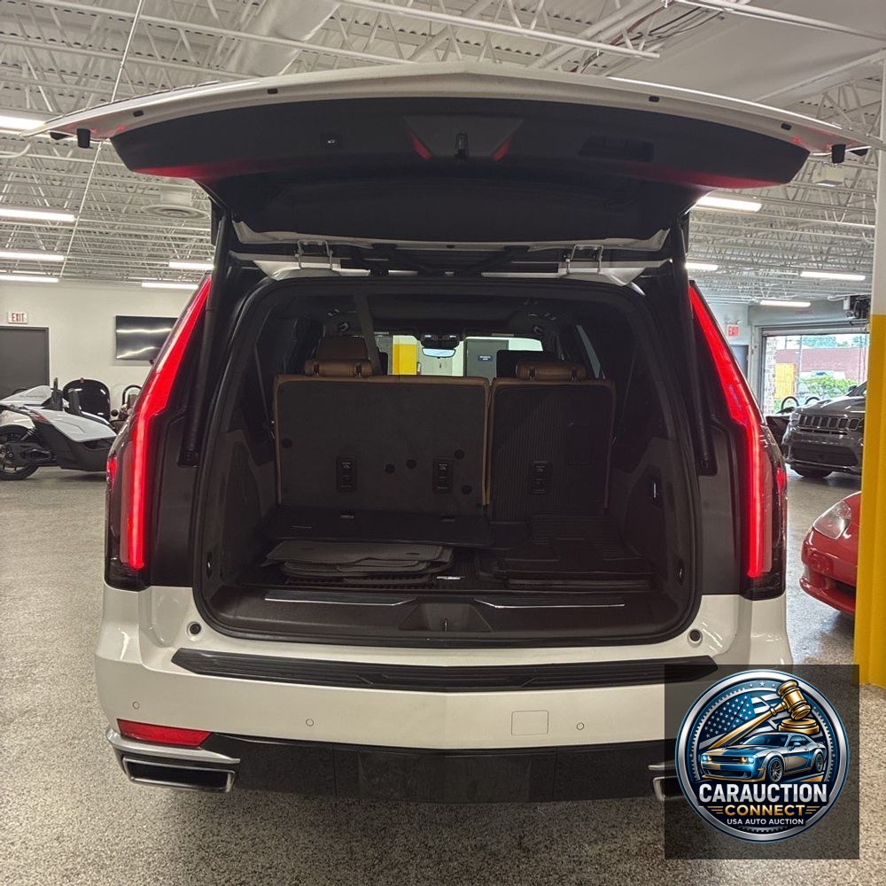 2021 Cadillac Escalade ESV Premium Luxury