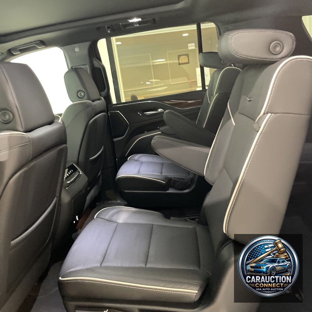2024 Cadillac Escalade ESV Premium Luxury