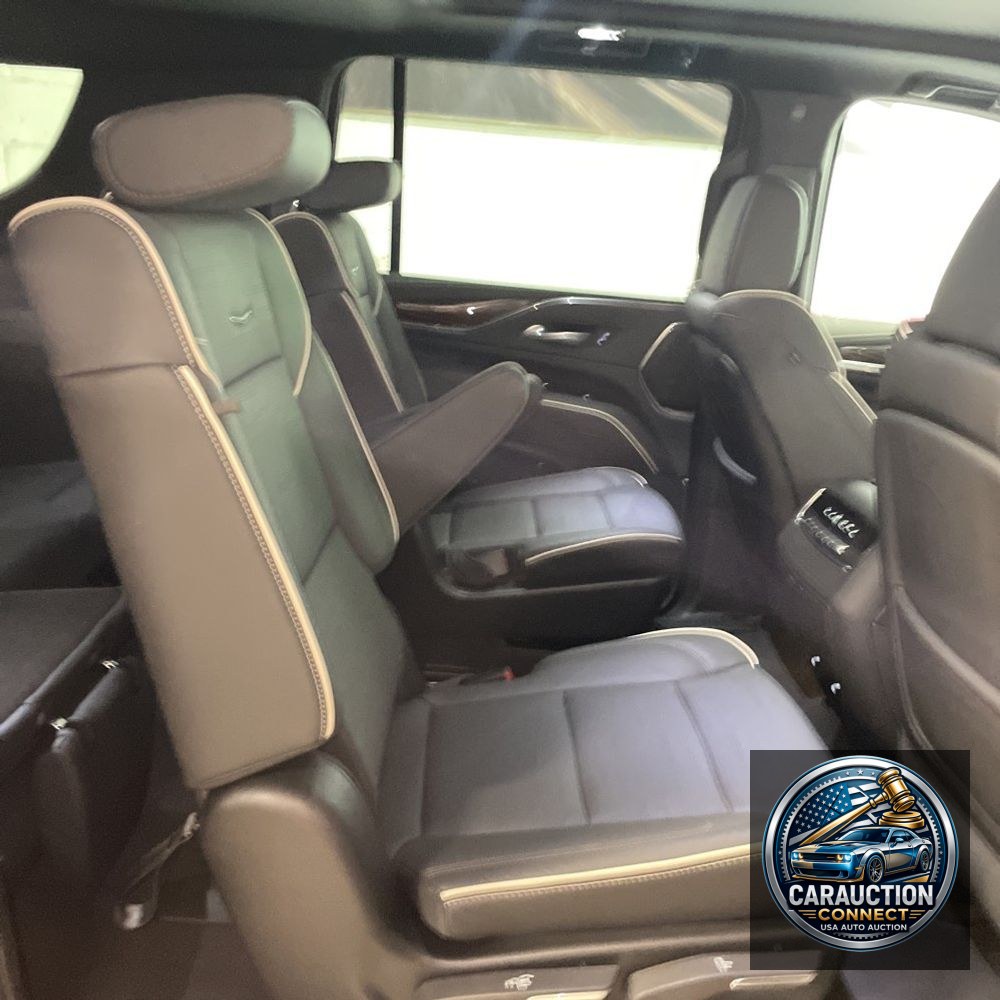2024 Cadillac Escalade ESV Premium Luxury