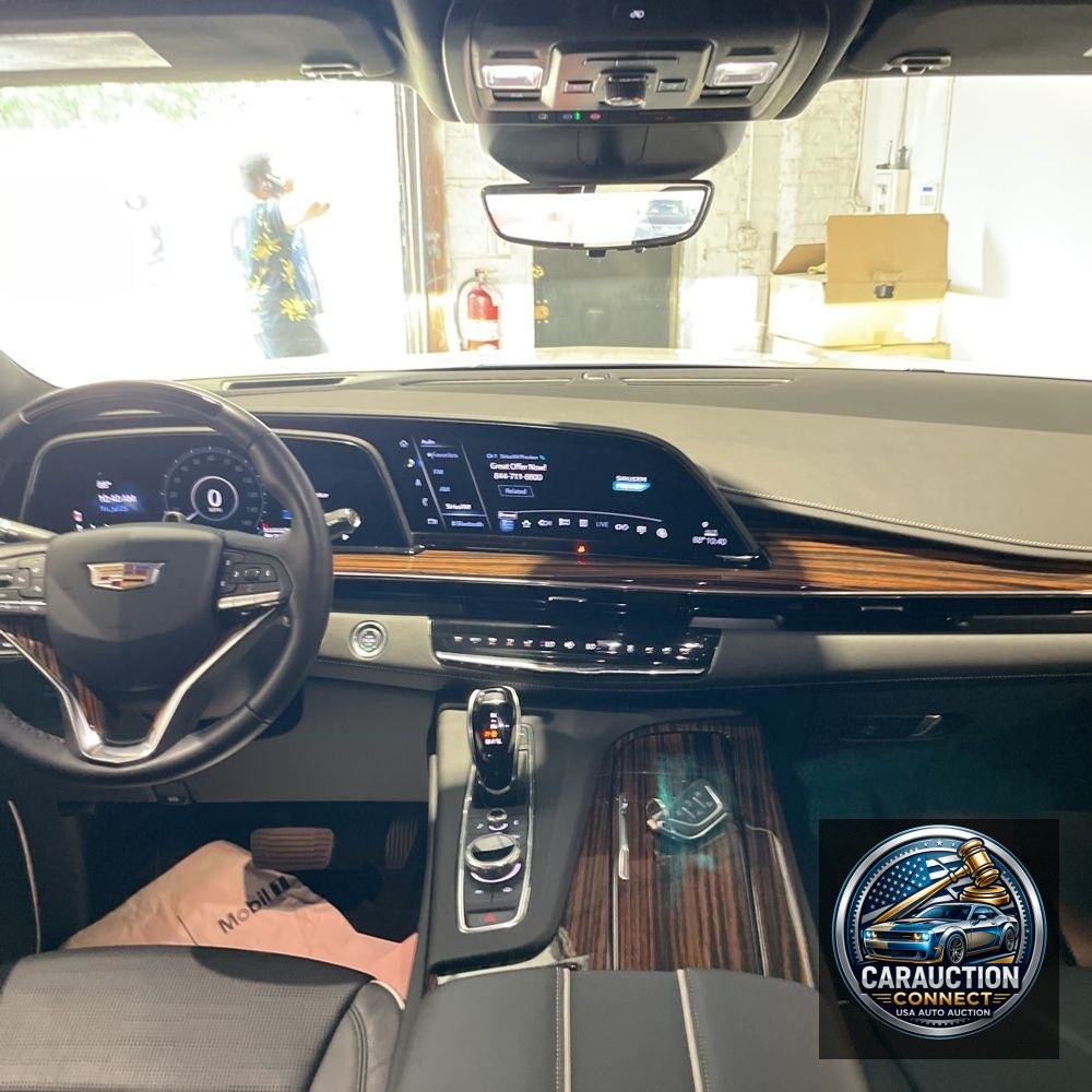 2024 Cadillac Escalade ESV Premium Luxury
