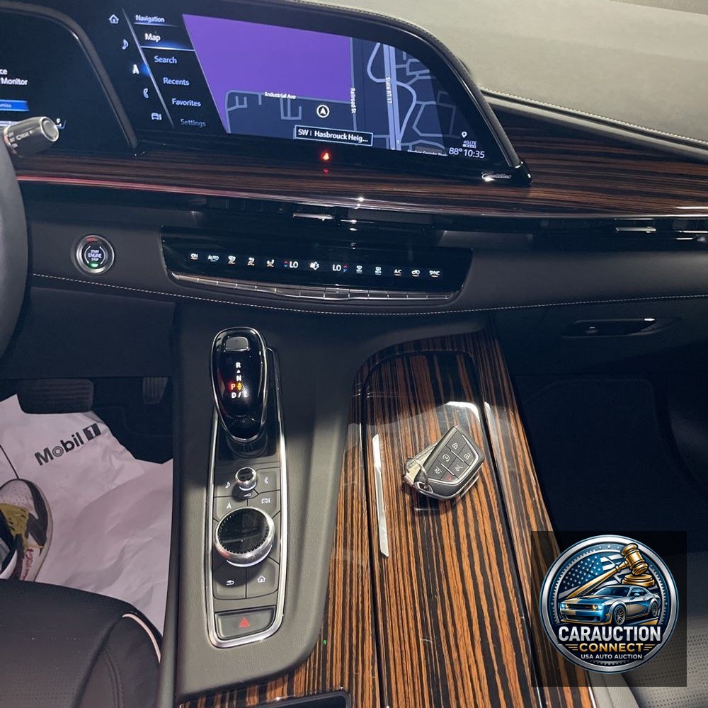 2024 Cadillac Escalade ESV Premium Luxury