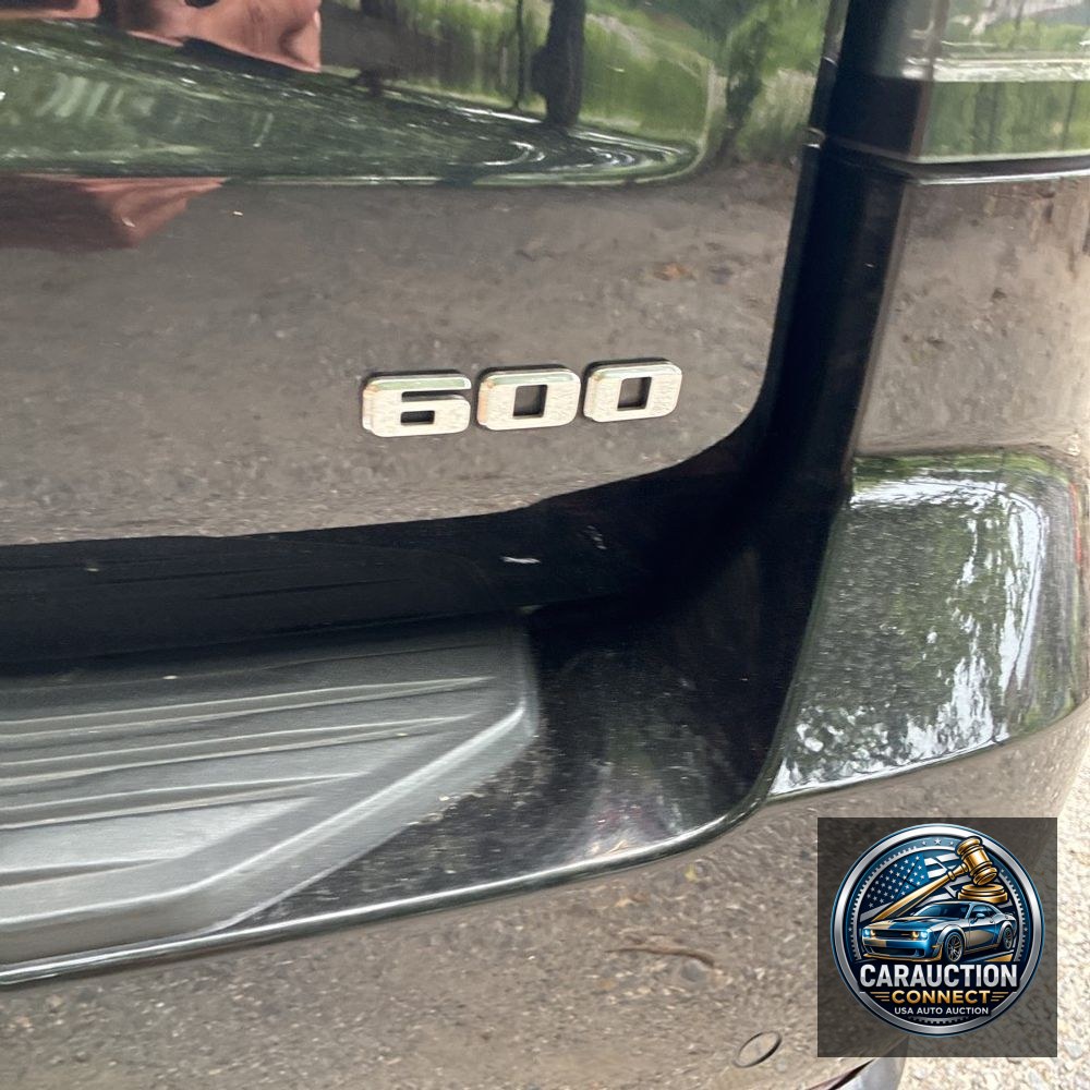 2023 Cadillac Escalade ESV Premium Luxury