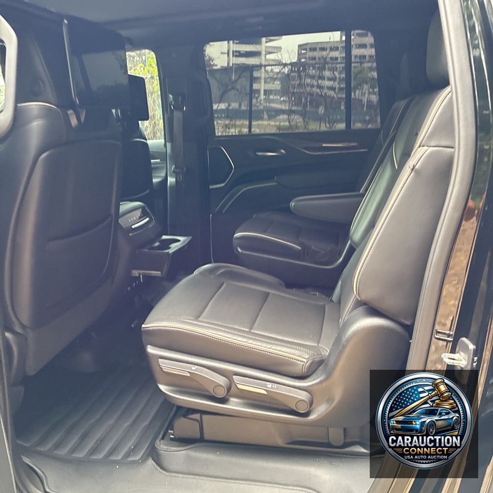 2023 Cadillac Escalade ESV Premium Luxury