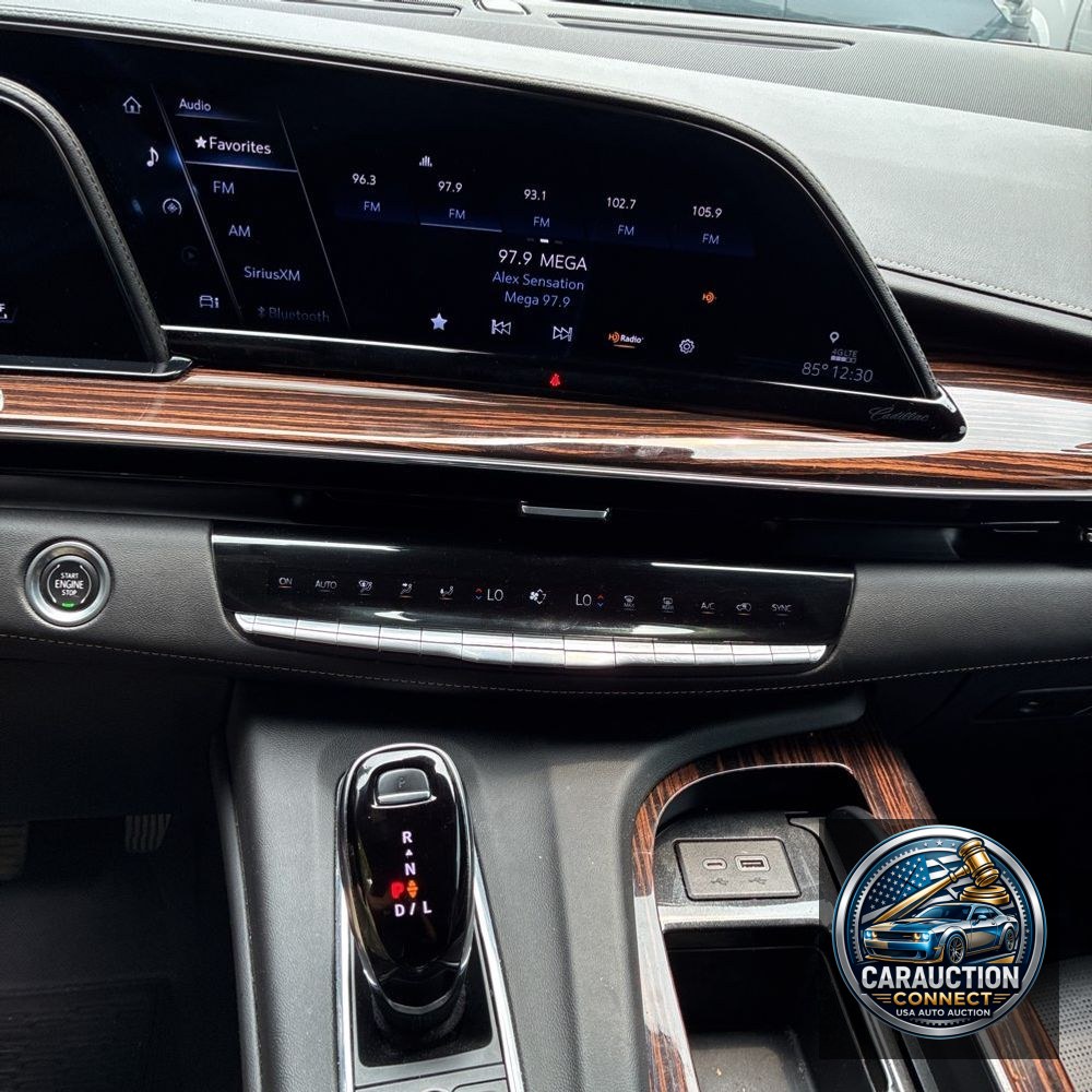 2023 Cadillac Escalade ESV Premium Luxury