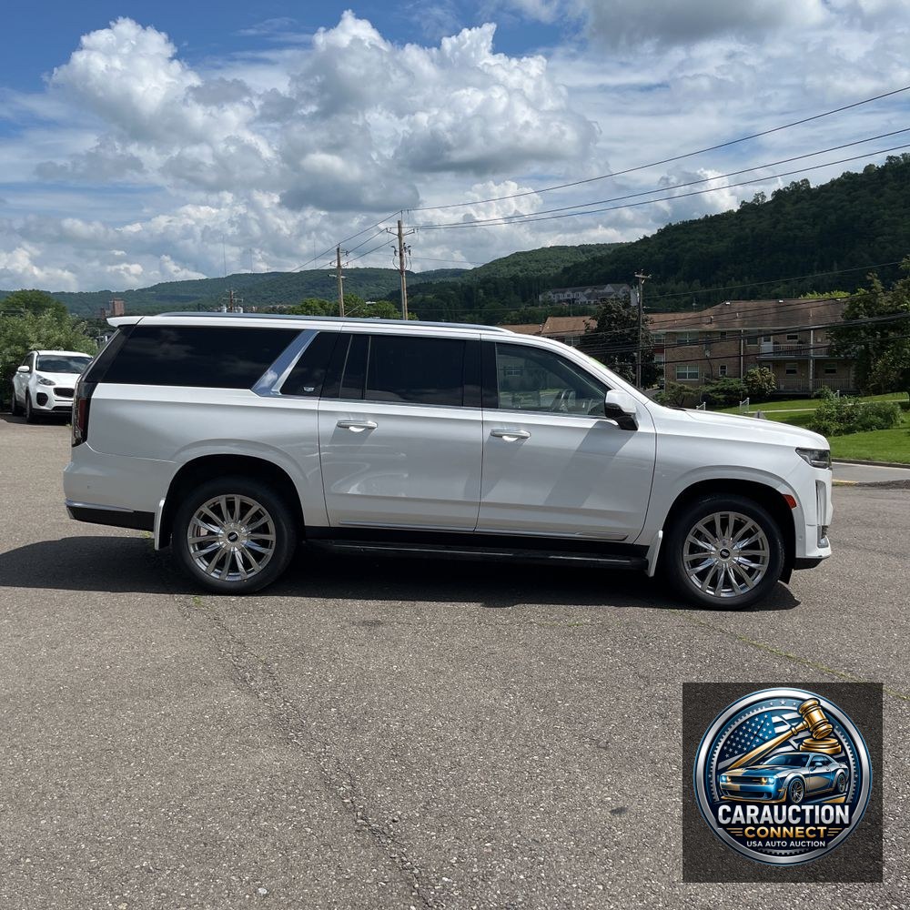 2022 Cadillac Escalade ESV Premium Luxury