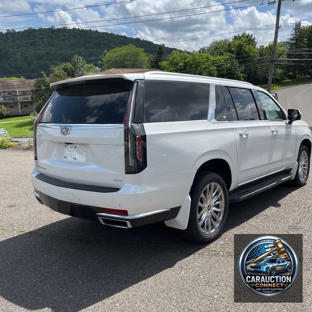 2022 Cadillac Escalade ESV Premium Luxury