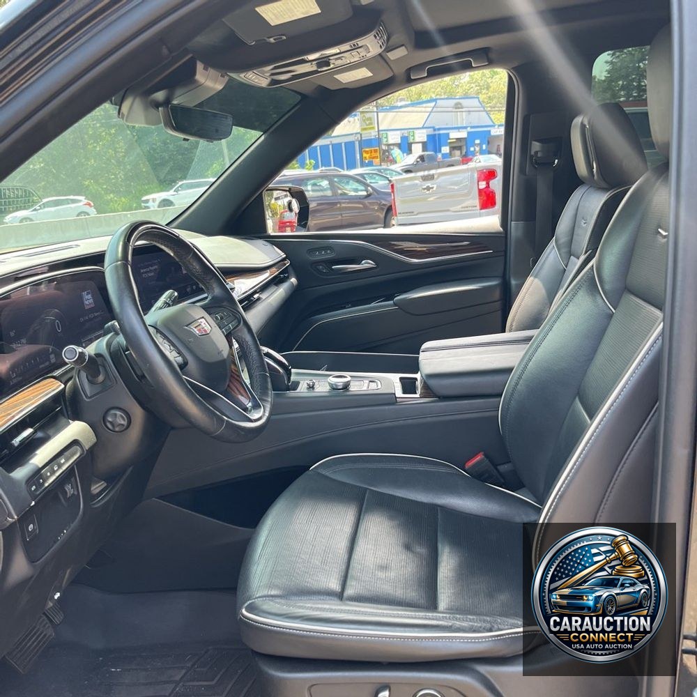 2023 Cadillac Escalade ESV Premium Luxury