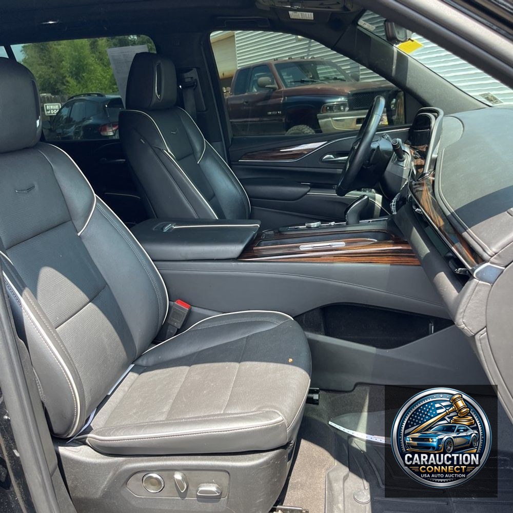 2023 Cadillac Escalade ESV Premium Luxury