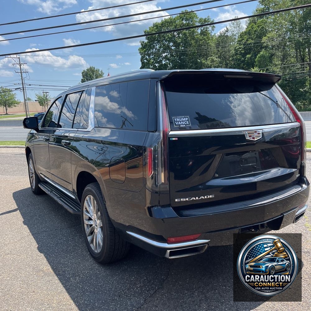 2023 Cadillac Escalade ESV Premium Luxury