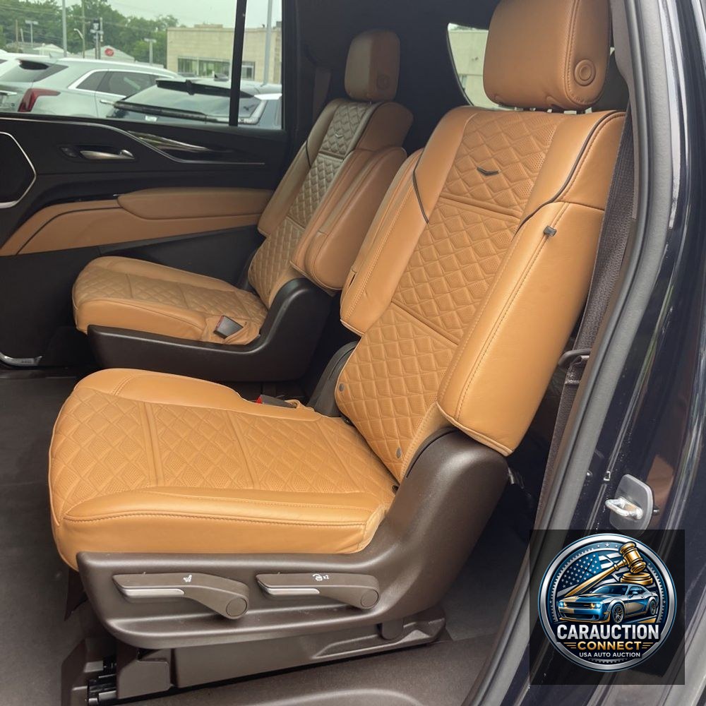 2022 Cadillac Escalade ESV Premium Luxury