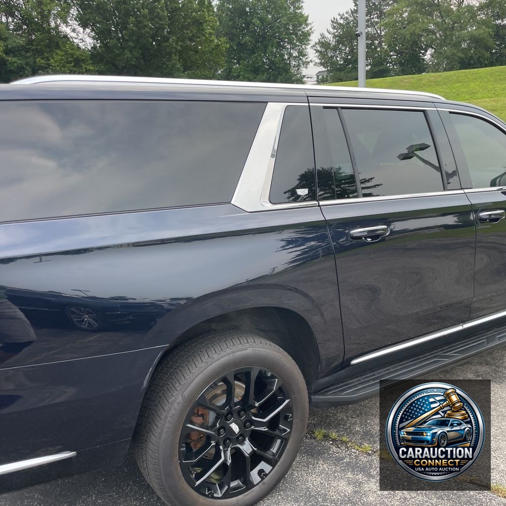 2022 Cadillac Escalade ESV Premium Luxury