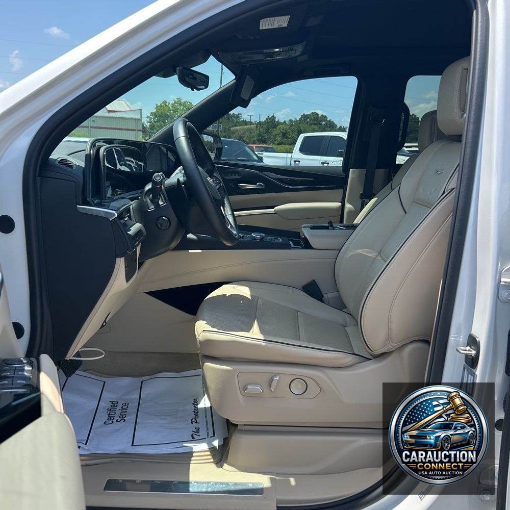 2023 Cadillac Escalade ESV Premium Luxury