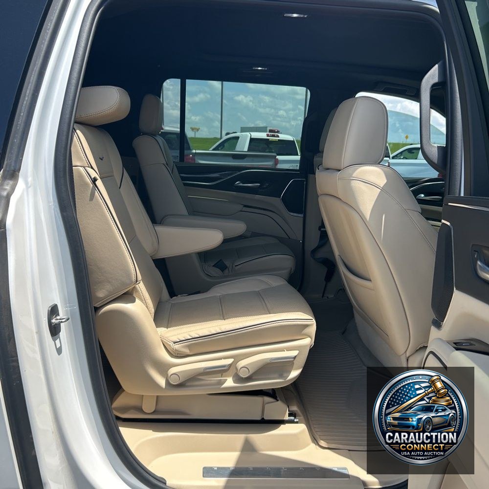 2023 Cadillac Escalade ESV Premium Luxury