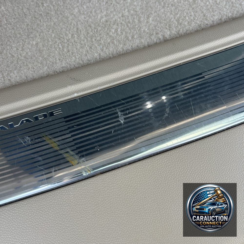 2023 Cadillac Escalade ESV Premium Luxury