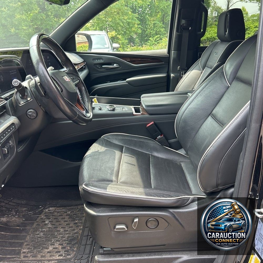 2022 Cadillac Escalade ESV Premium Luxury