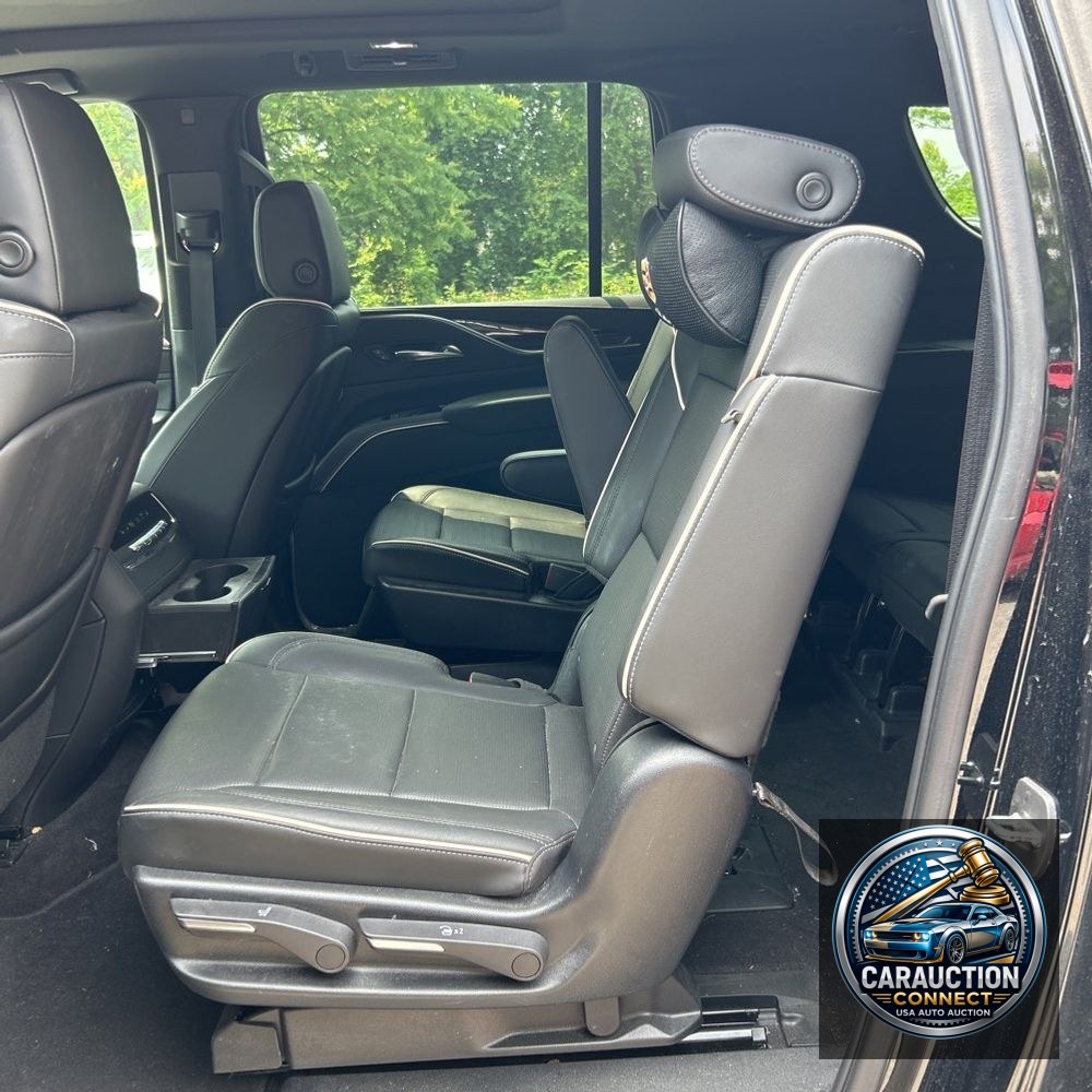 2022 Cadillac Escalade ESV Premium Luxury
