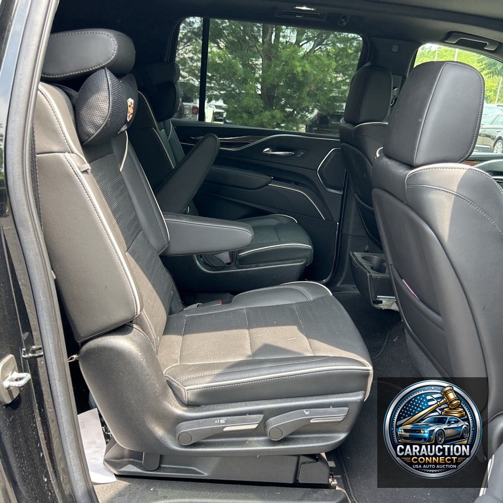 2022 Cadillac Escalade ESV Premium Luxury