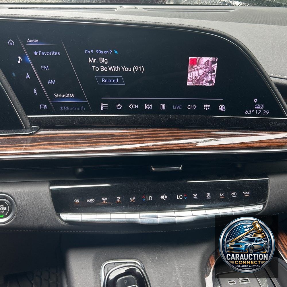 2022 Cadillac Escalade ESV Premium Luxury