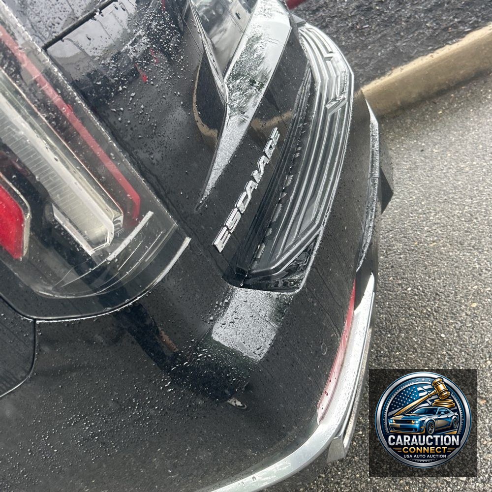 2022 Cadillac Escalade ESV Premium Luxury