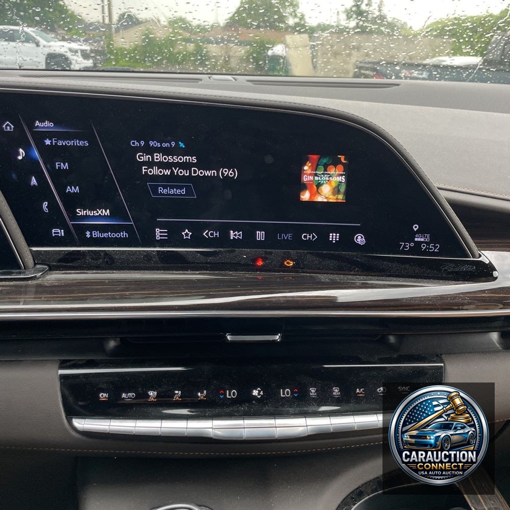2022 Cadillac Escalade ESV Premium Luxury