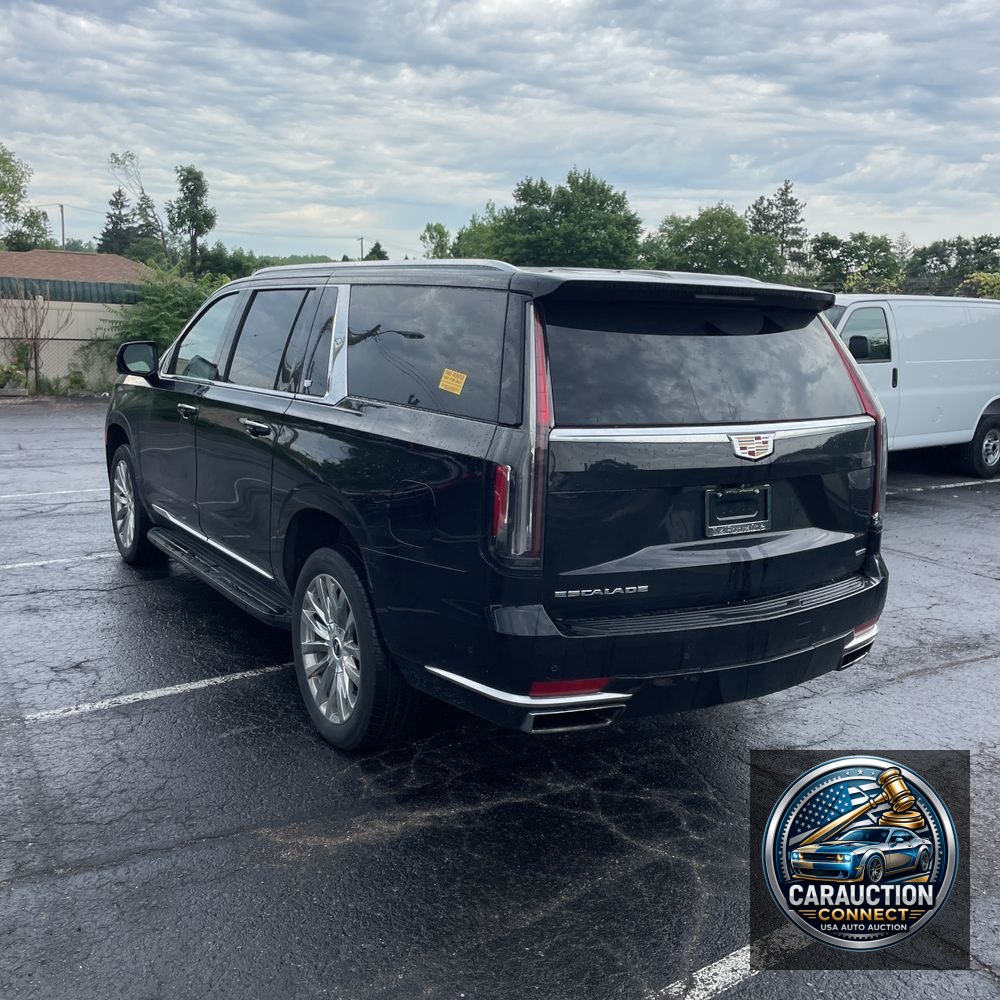 2022 Cadillac Escalade ESV Premium Luxury