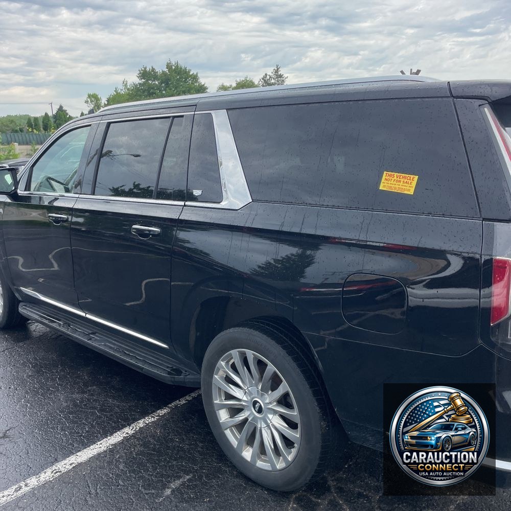 2022 Cadillac Escalade ESV Premium Luxury
