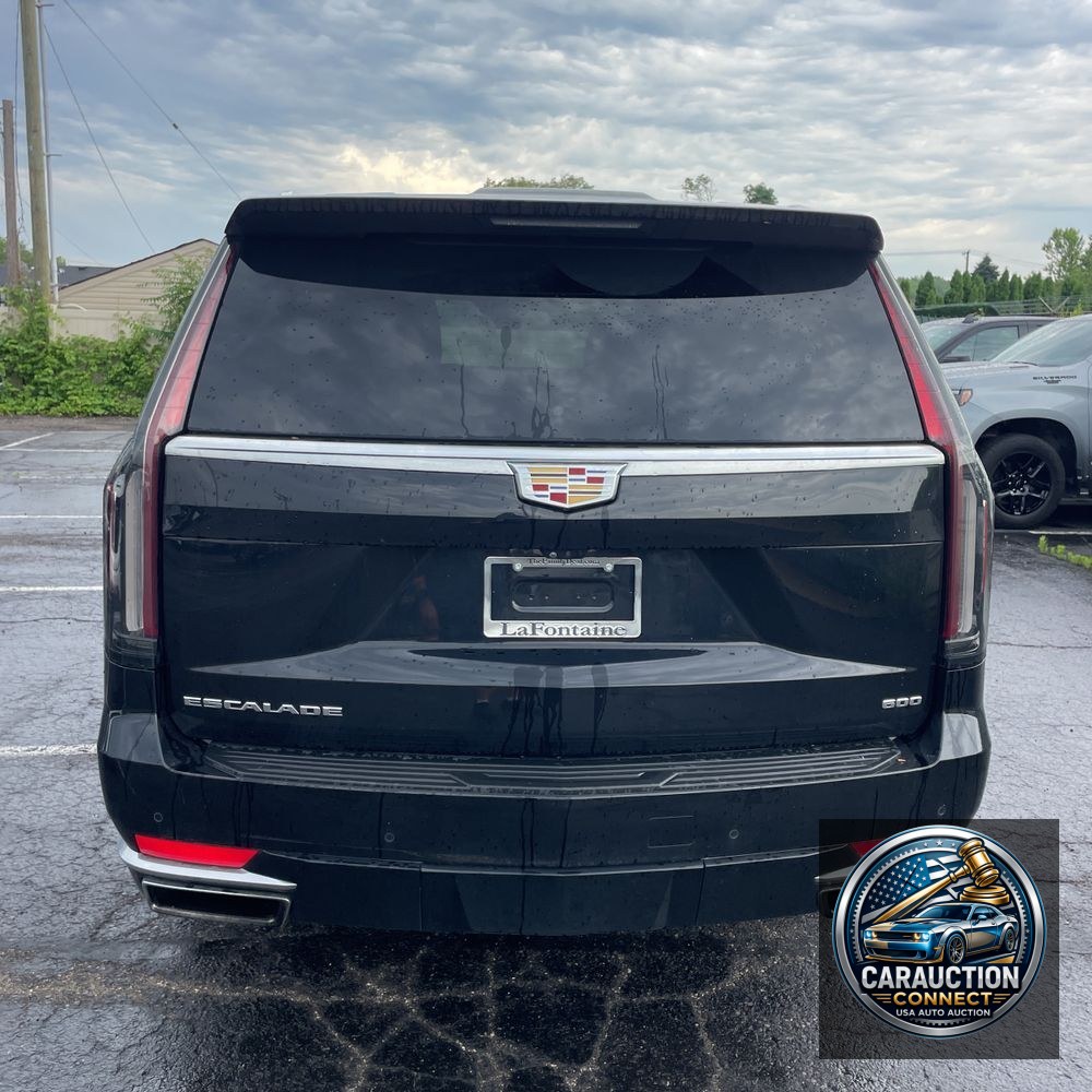 2022 Cadillac Escalade ESV Premium Luxury