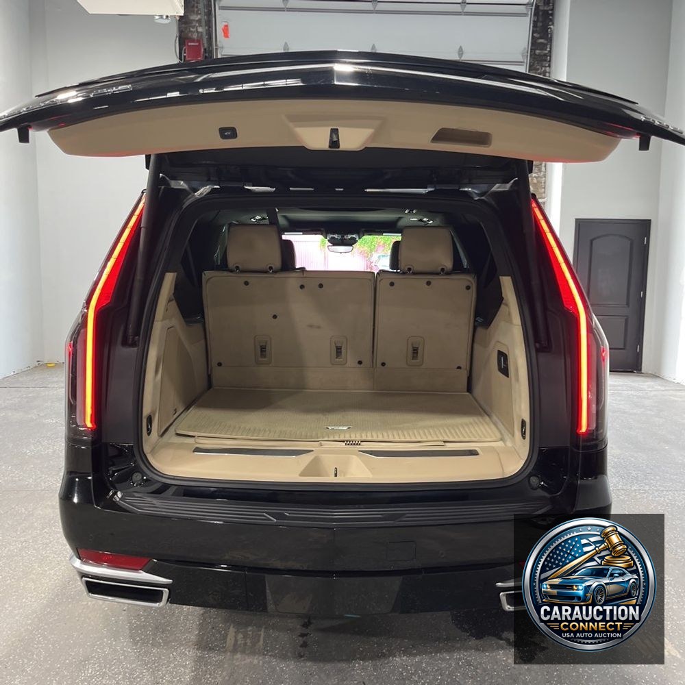 2022 Cadillac Escalade ESV Premium Luxury