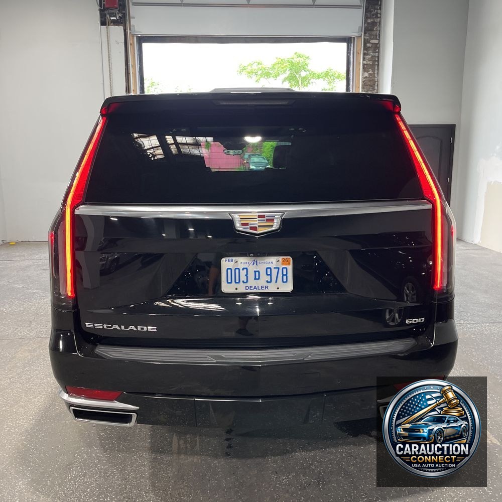 2022 Cadillac Escalade ESV Premium Luxury
