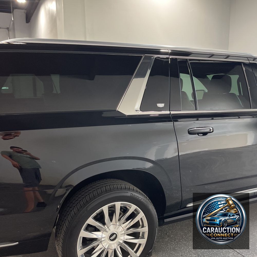 2022 Cadillac Escalade ESV Premium Luxury