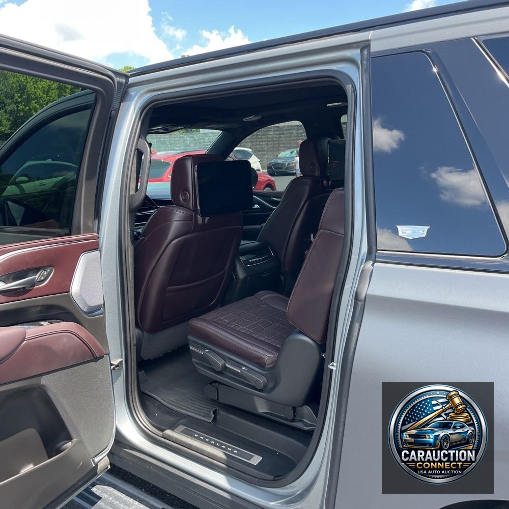 2023 Cadillac Escalade ESV Premium Luxury Platinum