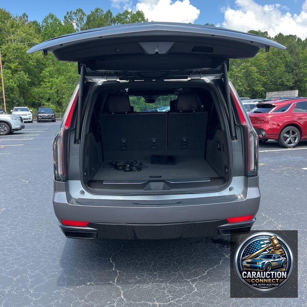 2023 Cadillac Escalade ESV Premium Luxury Platinum