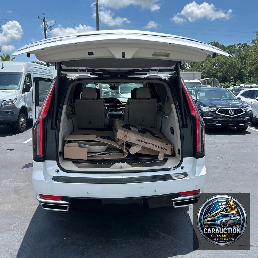 2023 Cadillac Escalade ESV Premium Luxury Platinum
