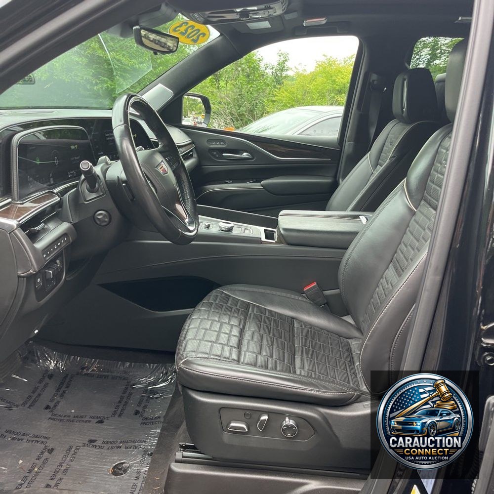 2023 Cadillac Escalade ESV Premium Luxury Platinum