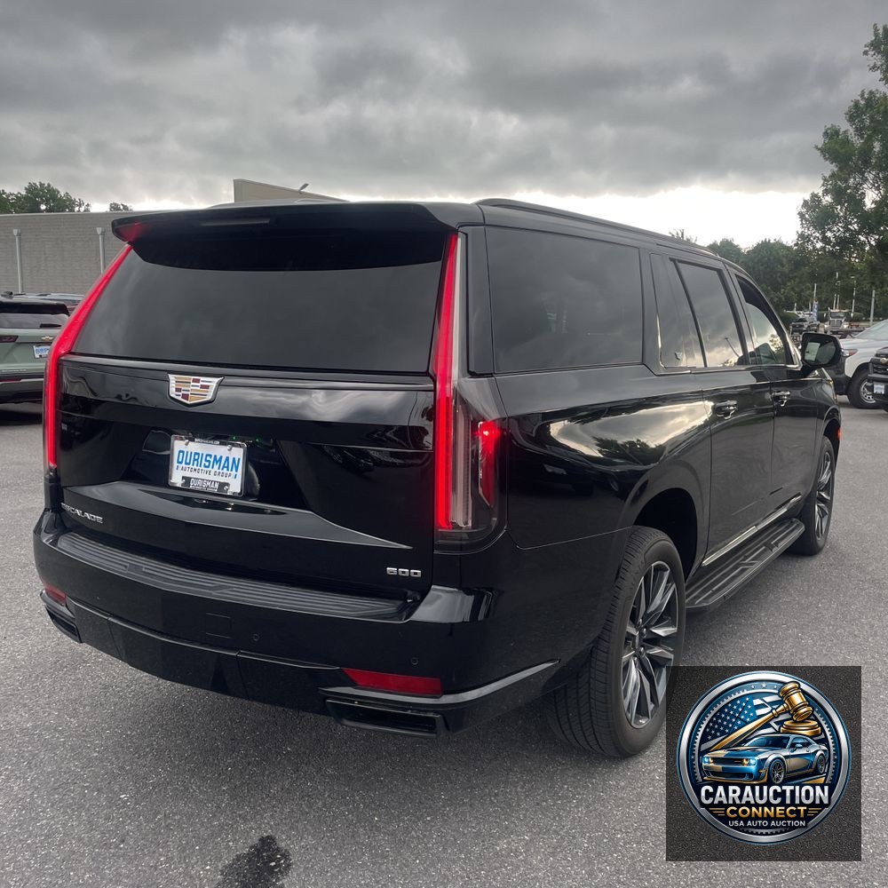 2022 Cadillac Escalade ESV Sport