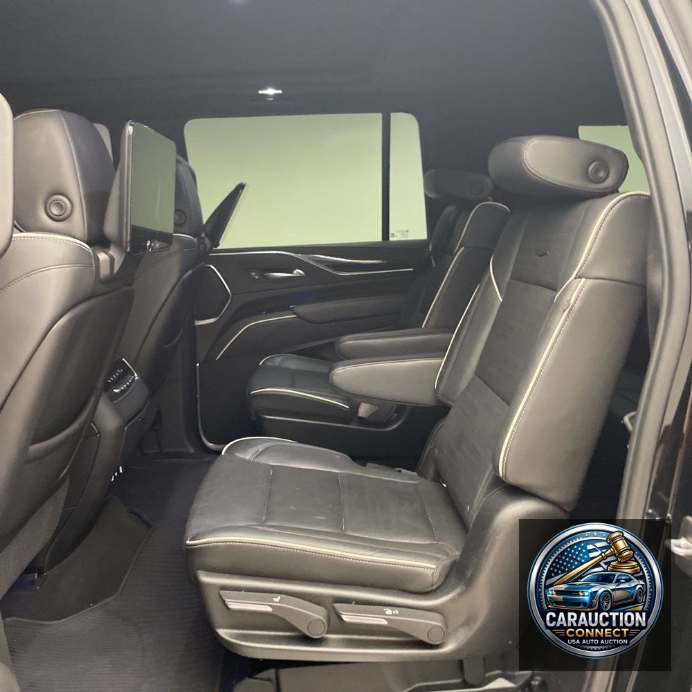 2021 Cadillac Escalade ESV Sport