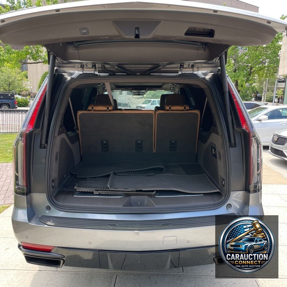 2022 Cadillac Escalade ESV Sport