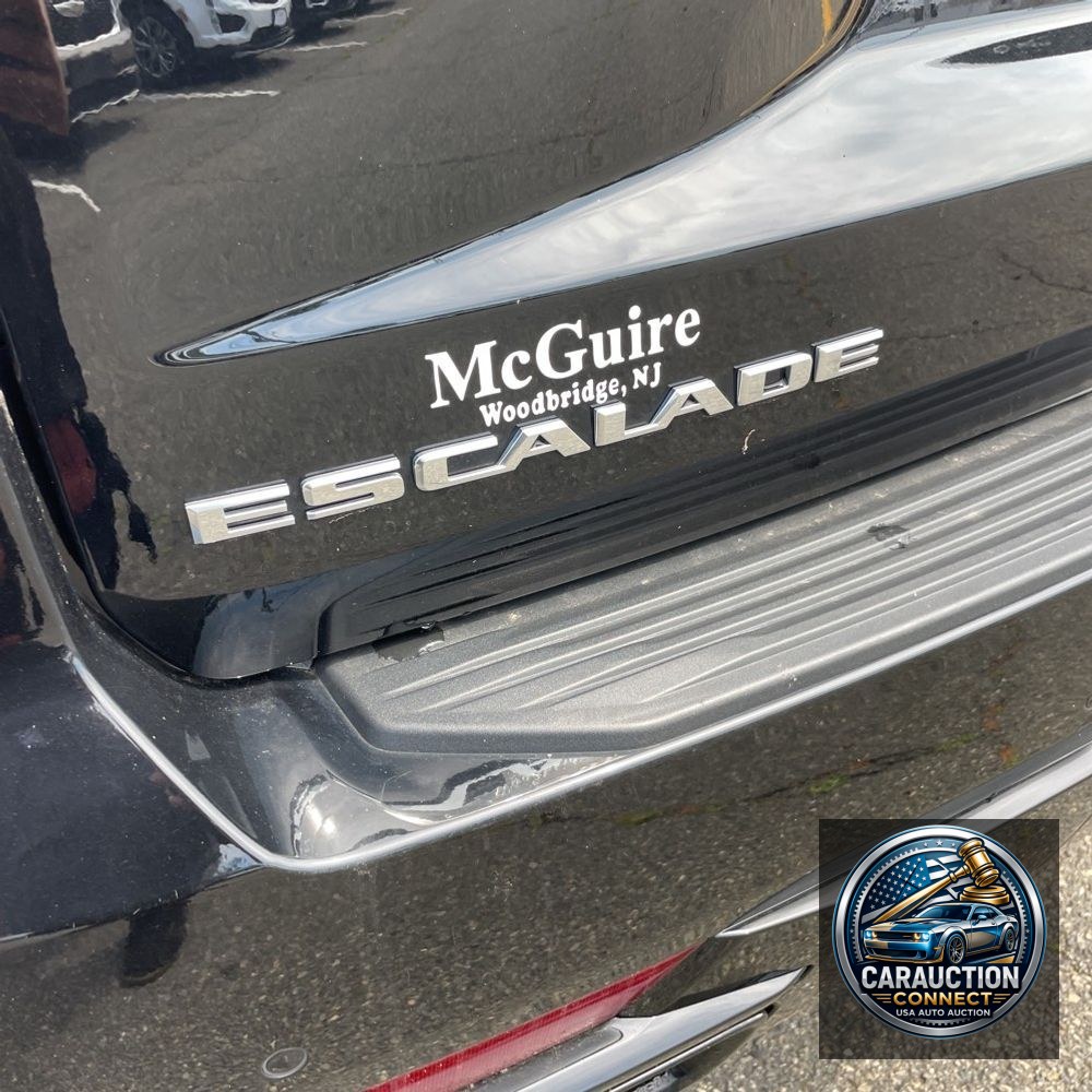 2023 Cadillac Escalade ESV Sport