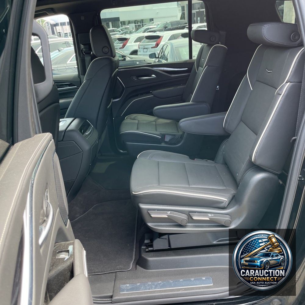 2023 Cadillac Escalade ESV Sport