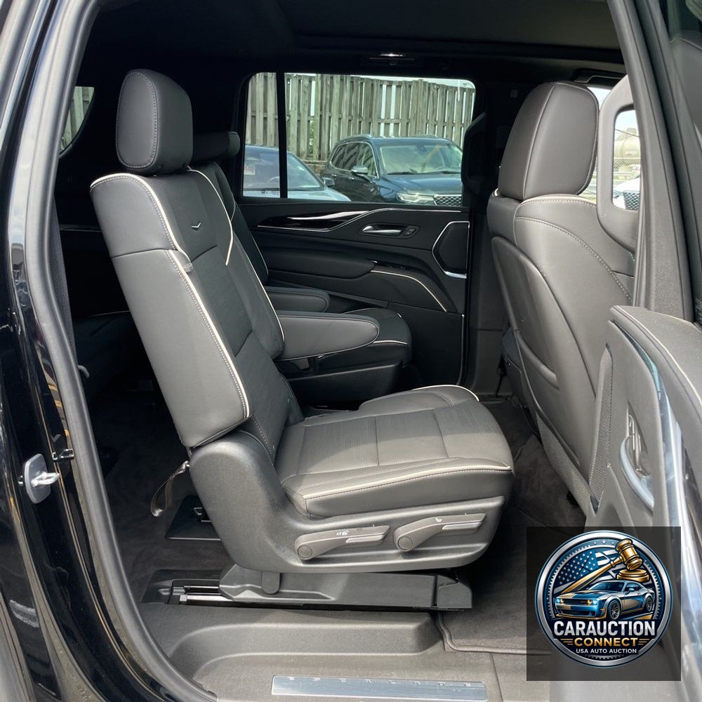 2023 Cadillac Escalade ESV Sport