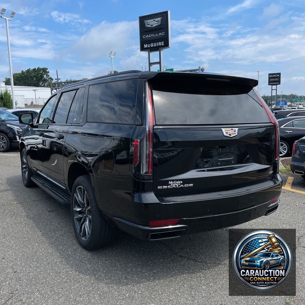 2023 Cadillac Escalade ESV Sport