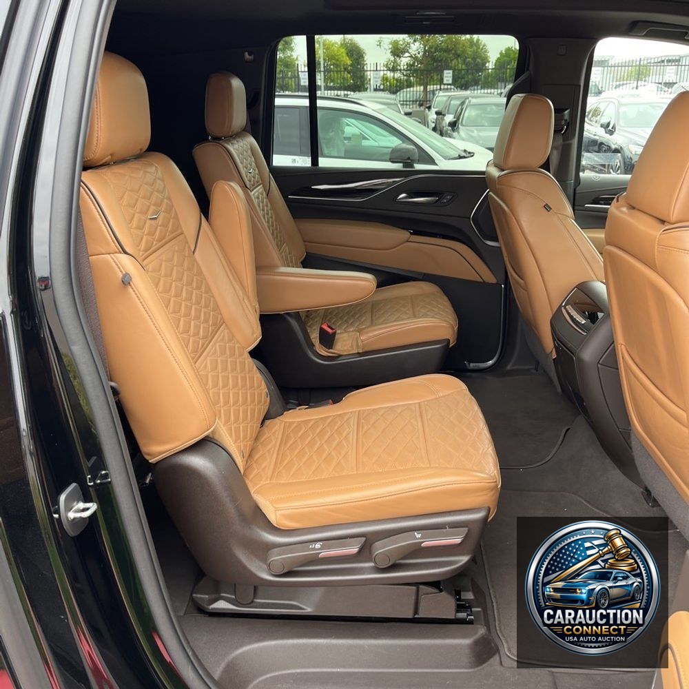 2022 Cadillac Escalade ESV Sport