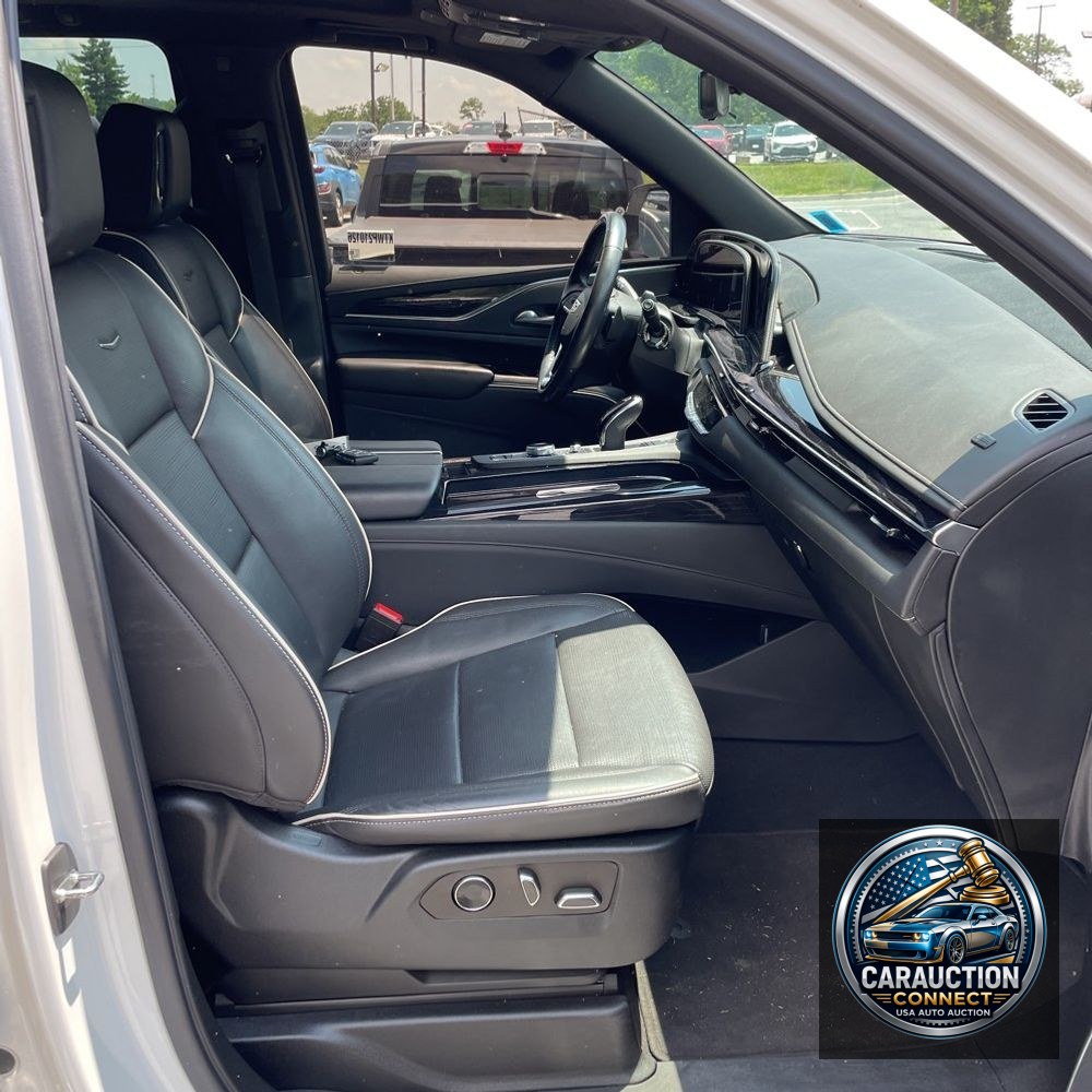 2021 Cadillac Escalade ESV Sport
