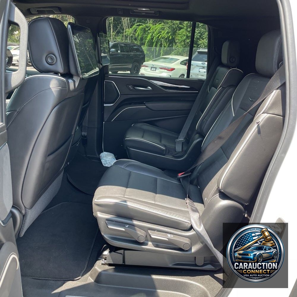 2021 Cadillac Escalade ESV Sport