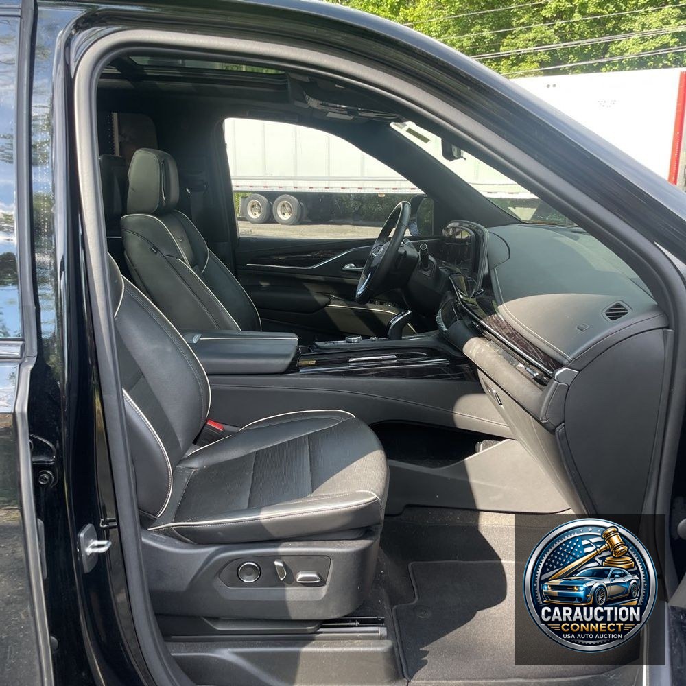 2021 Cadillac Escalade ESV Sport