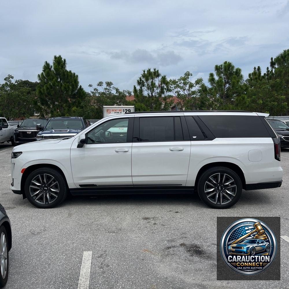 2022 Cadillac Escalade ESV Sport