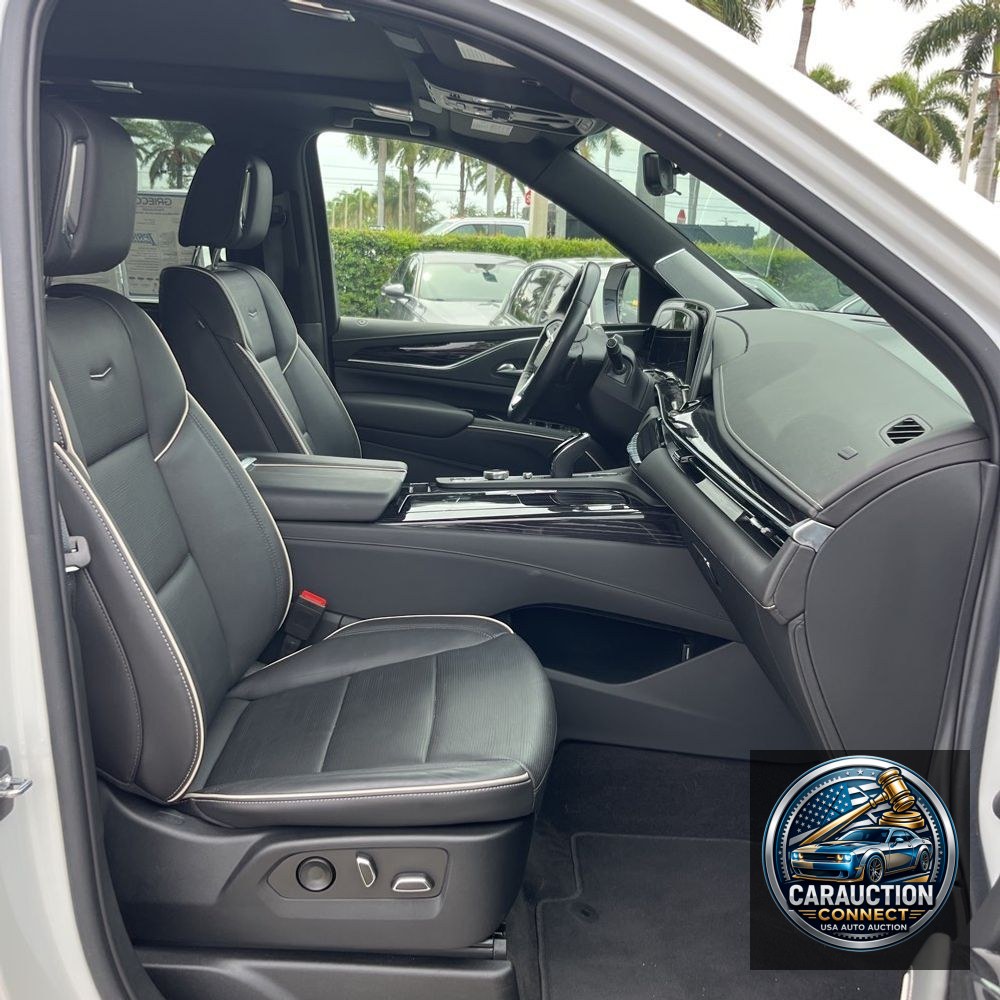2022 Cadillac Escalade ESV Sport