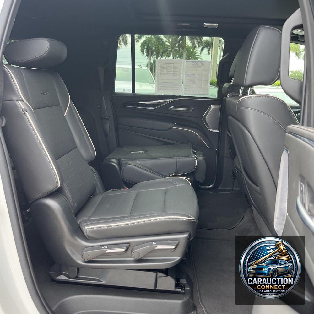 2022 Cadillac Escalade ESV Sport